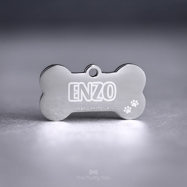 Polerad namnbricka av rostfritt stål för hund och katt, tillverkad av rostfritt stål, silverfärgad med personlig gravyr av djurets namn och tassavtryck