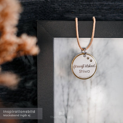 Rund guldig minnesbricka "För evigt älskad" (bild på dekorationsförslag)